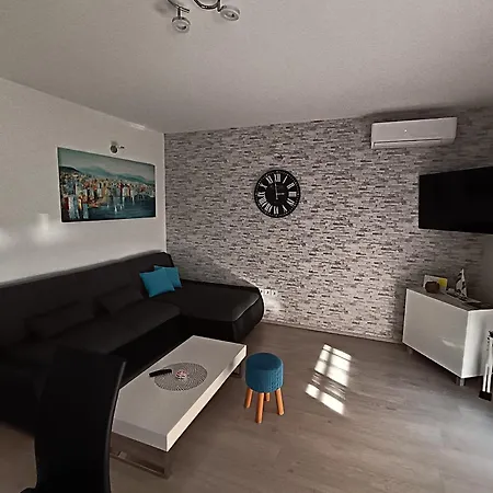 Lana I Natali Kastela