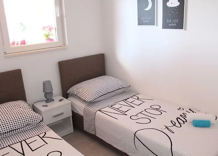 Apartman Lana I Natali Kastela