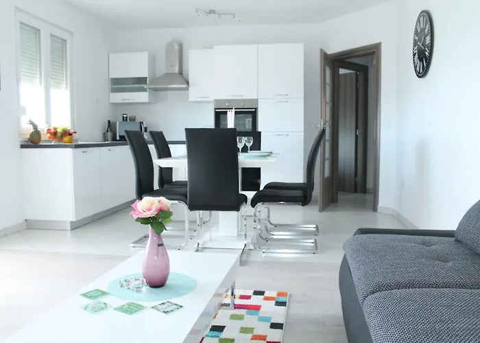 Apartman Lana I Natali